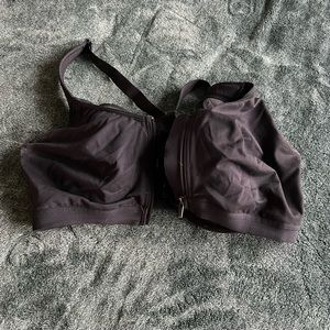 Victoria’s Secret Knockout High Impact Front-Close Sports Bra